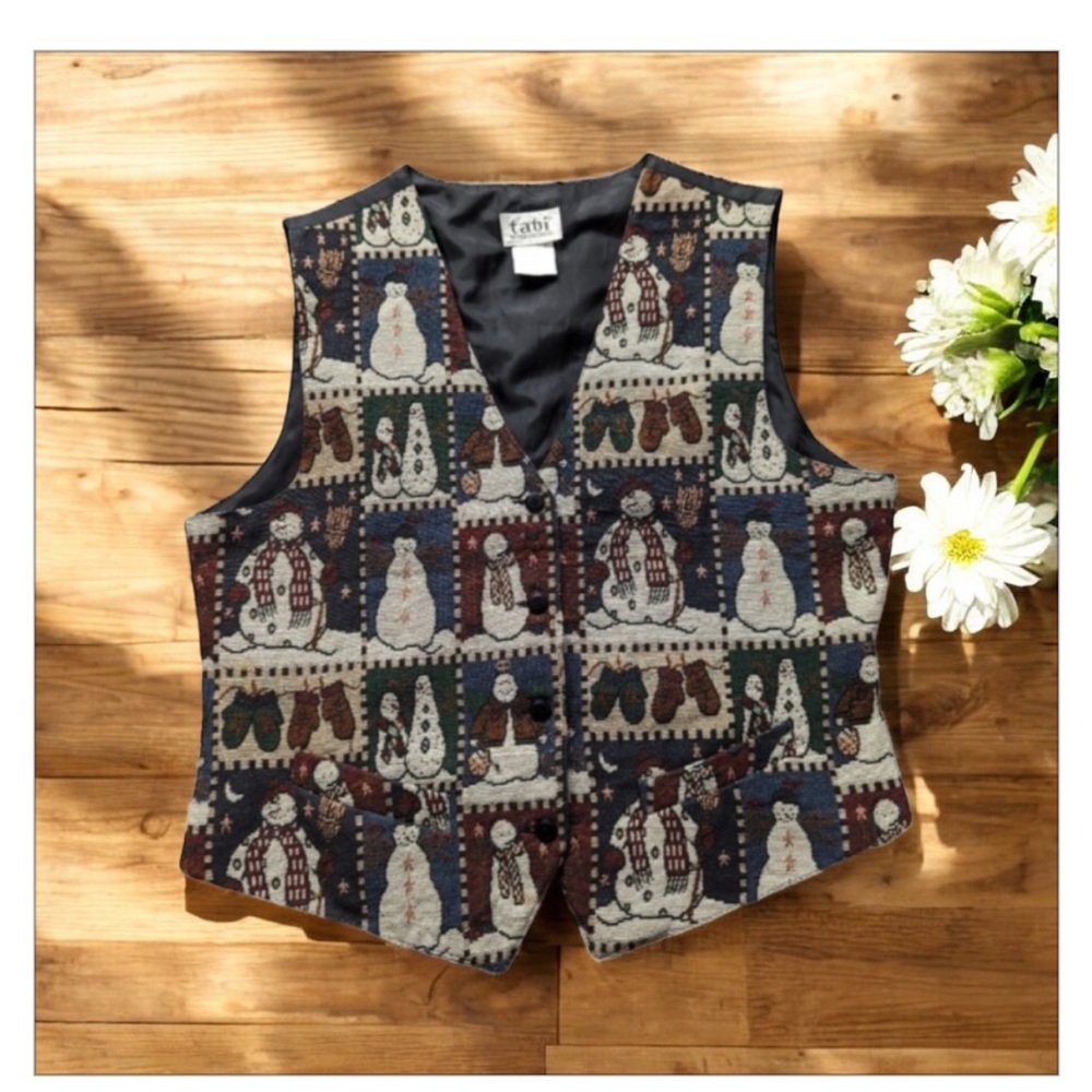 Vintage Tabi Tapestry -Snowman Vest-Sz L
Button Up-Pockets-Satin Back-Holidays!​